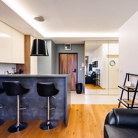 Bakalarska Modern Apartment Varšava Exteriér fotografie