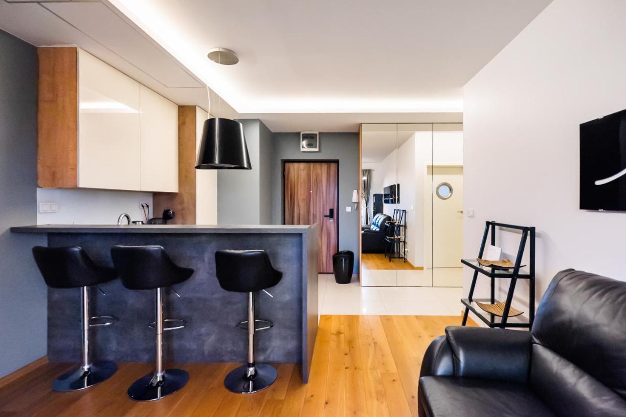Bakalarska Modern Apartment Varšava Exteriér fotografie