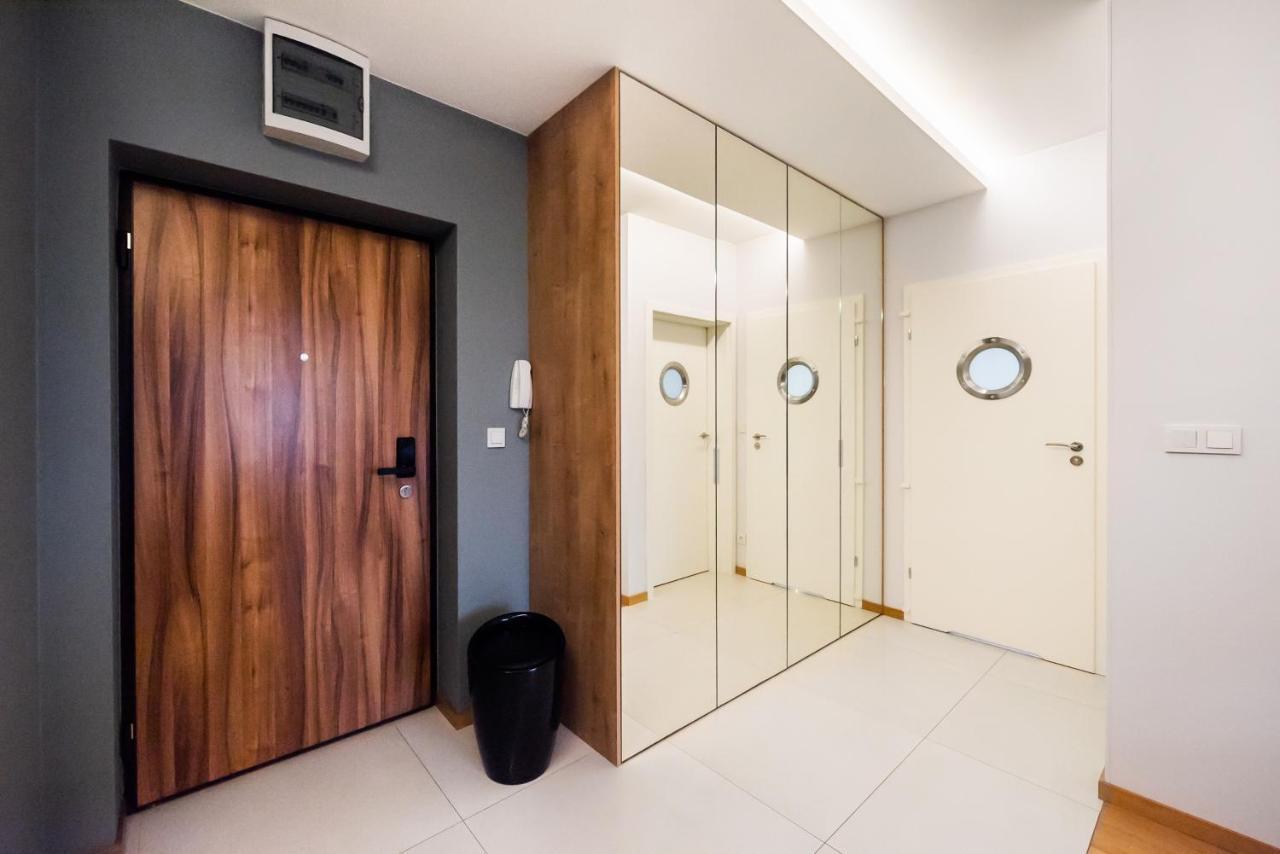 Bakalarska Modern Apartment Varšava Exteriér fotografie